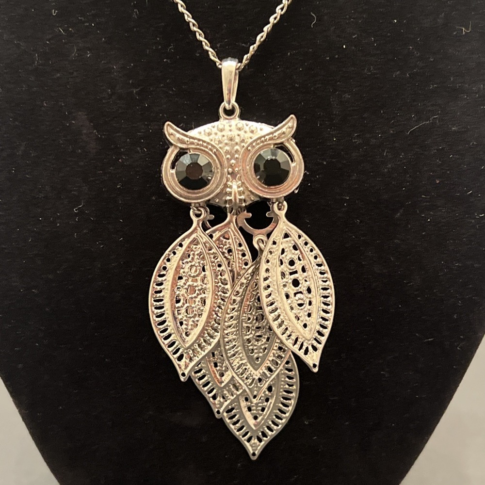 VTG Silvertone Metal Articulated Owl Pendant Necklace Cabochon Eyes 16.5"